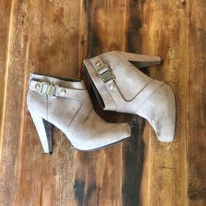 G by guess Talka grey platform bootie